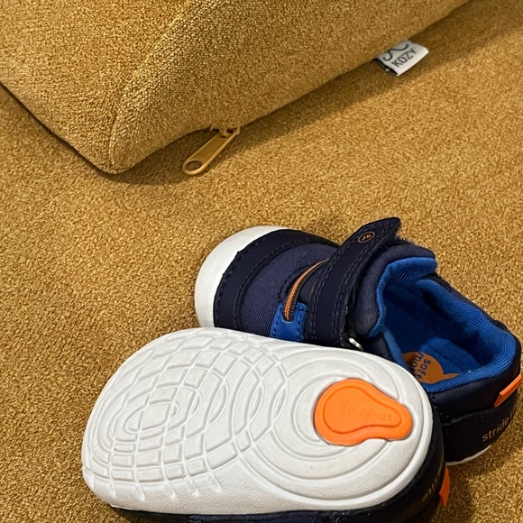 Stride rite shoes - Picture 4 of 4